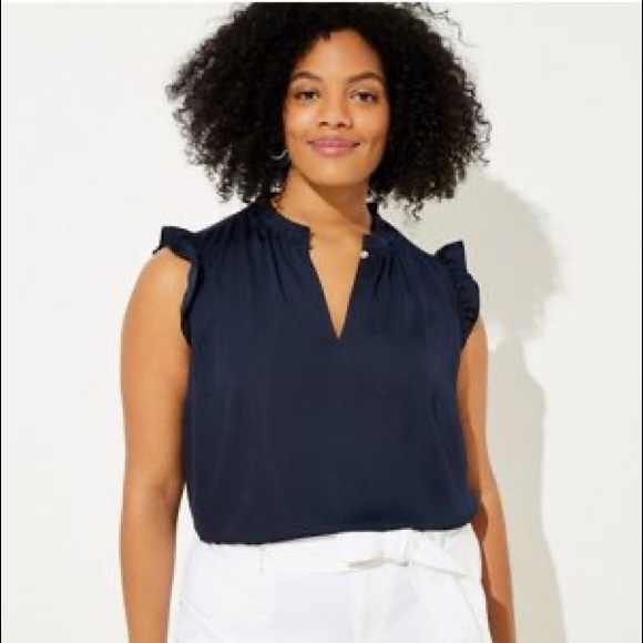 🎉HP🎉 Loft Ruffle Split Neck Top - Picture 7 of 7